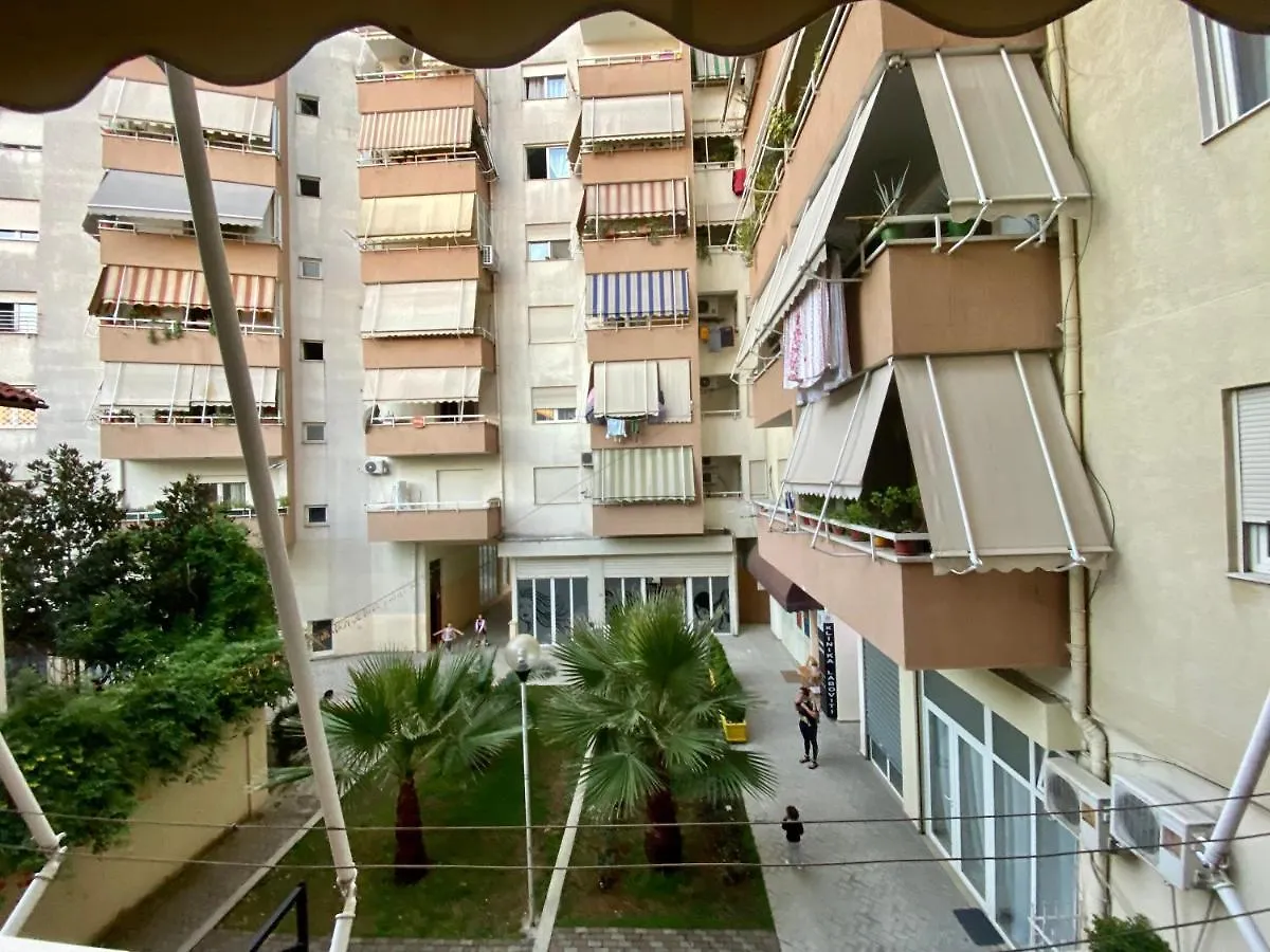 Cozy City Center Apartment Tirana Albania