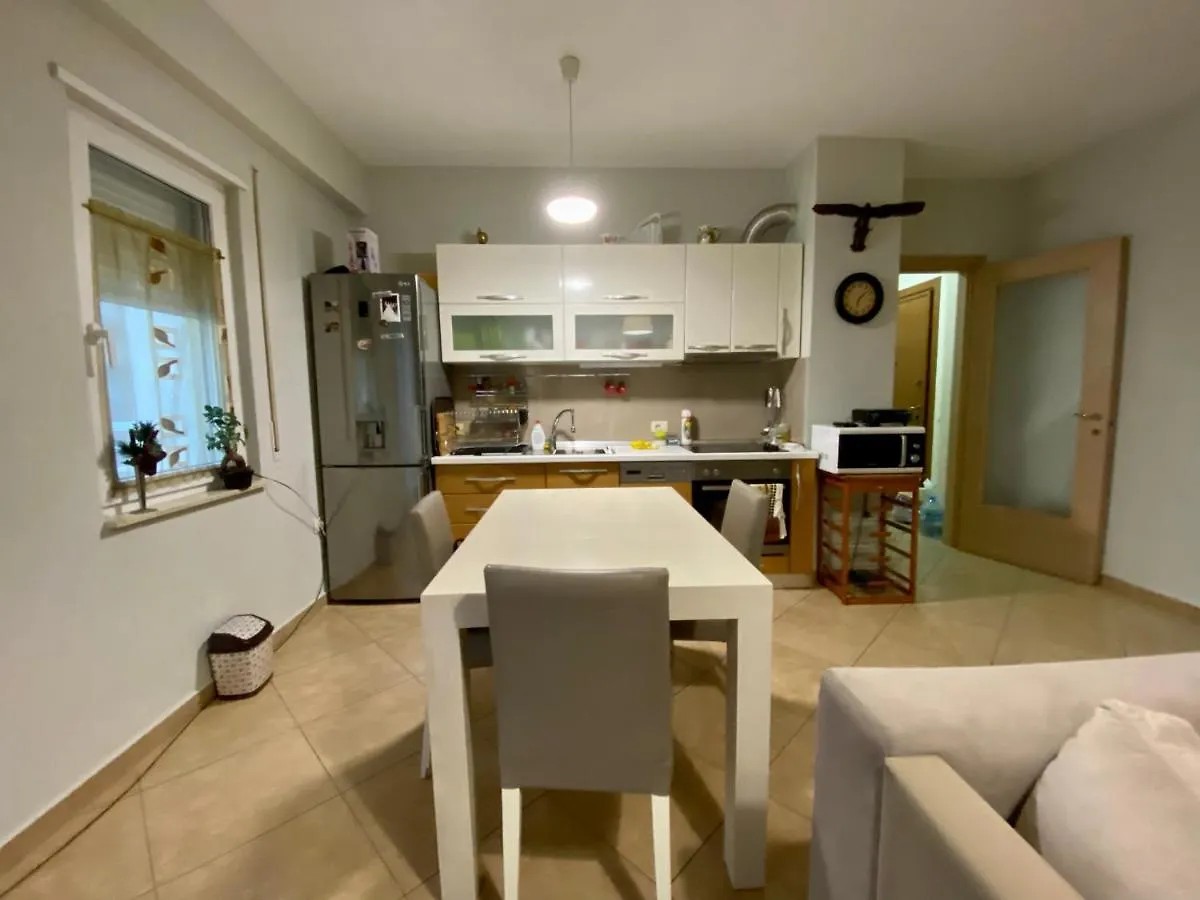 Cozy City Center Apartment Tirana